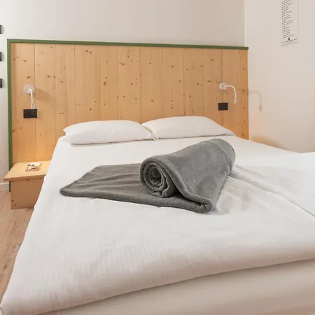 Alpino Hotel 2*